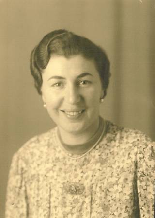 Erna JAEGER